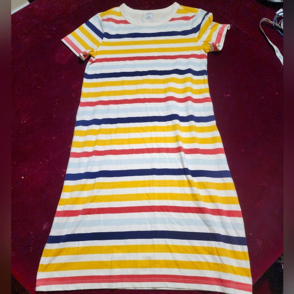 NWOT .. Old Navy women's dress